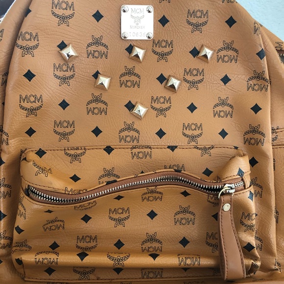 MCM bag main image 4
